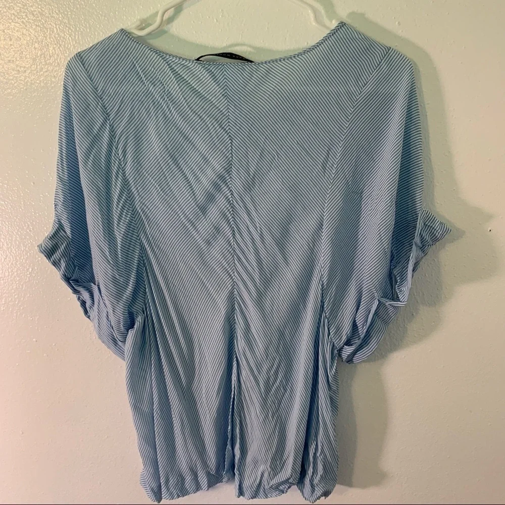 Zara Womens Sz Small Short Puff Sleeve Blouse Light Blue White Stripes Slit Back